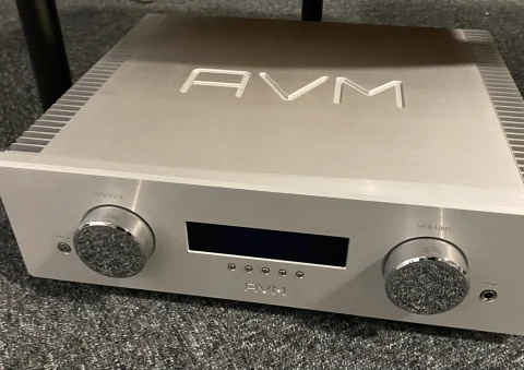AVM Ovation ME A6.2 Förstärkare