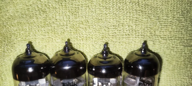 4 st sovtek 6922/E88CC/ECC88 4 st sovtek 6922/E88CC/ECC88 - Bild 4 av 7