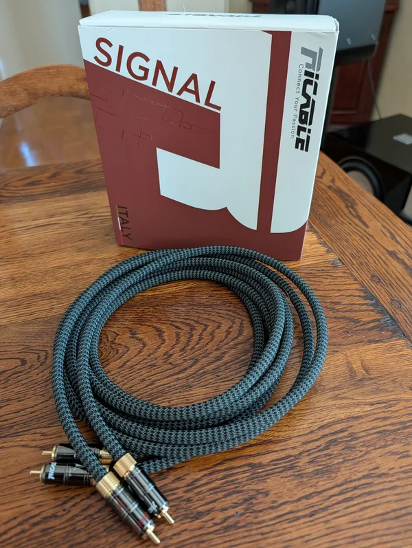 Ricable Magnus MR25 2,5 m signalkablar med RCA-kontakt - Bild 1 av 2