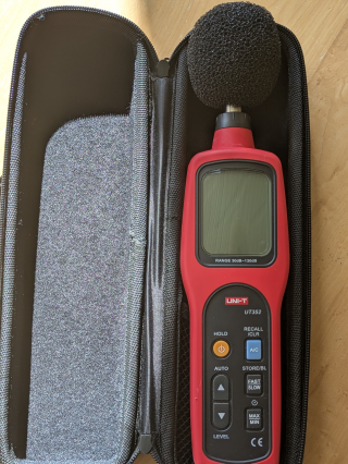 Uni-T UT352 Decibelmätare