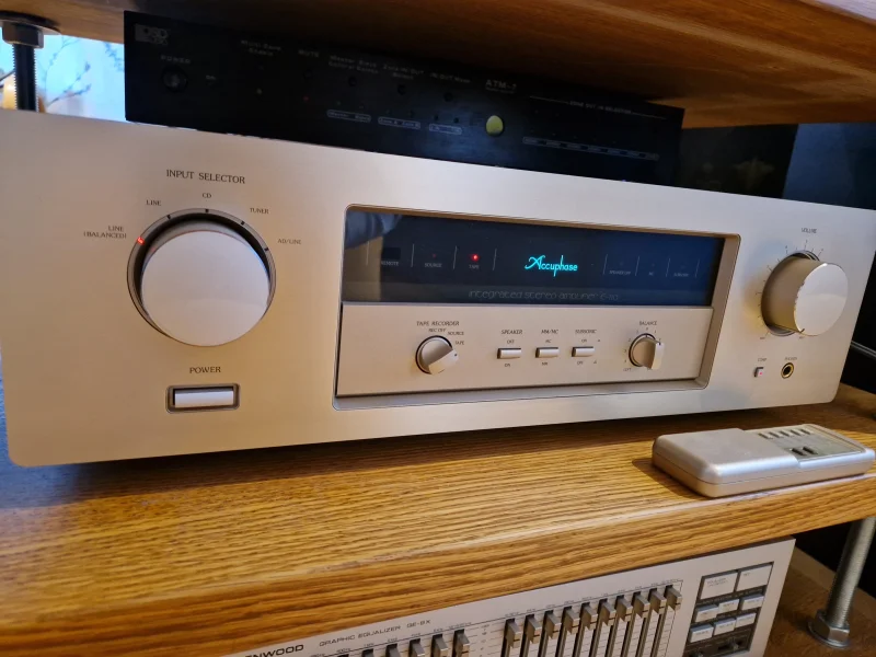 Accuphase E-210 A - Bild 2 av 2