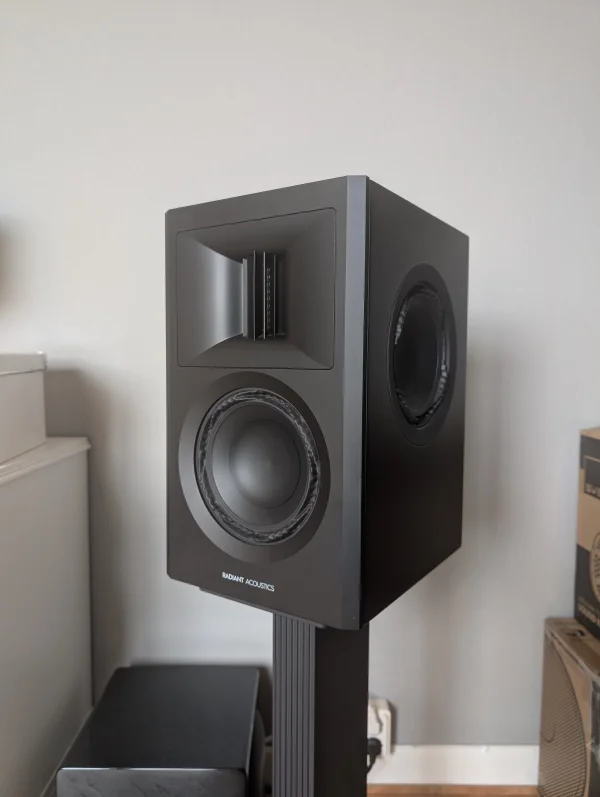 Radiant Acoustics Clarity 6.2 + KEF Stativ - Bild 2 av 4