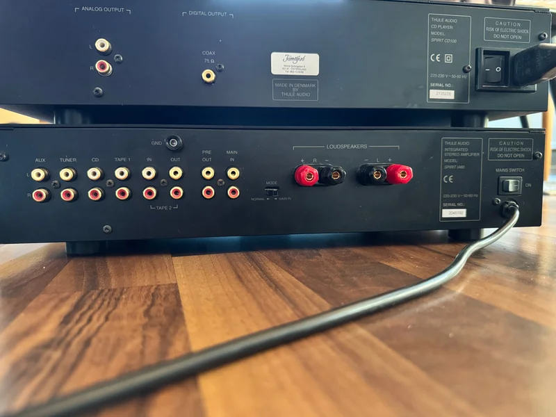 V&auml;lmatchat danskt hifi-system - Bild 3 av 7