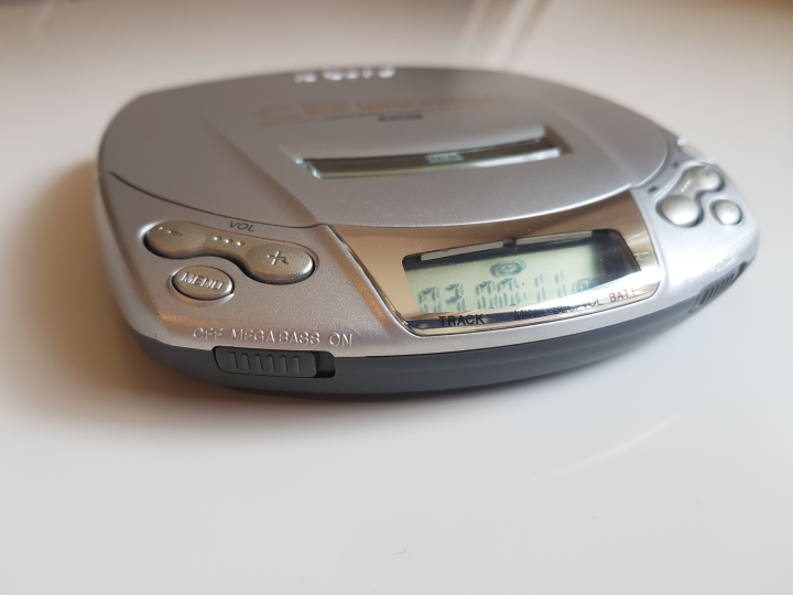 SONY D-E201 CD-Walkman