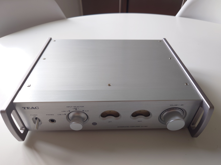 TEAC AX-501 Premain Amplifier / Integrerad förstärkare /70w