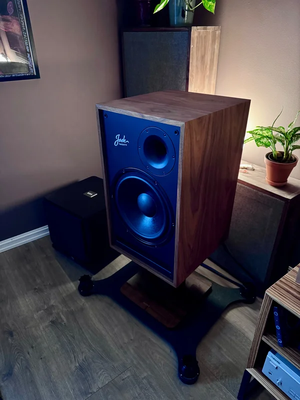 Pylon Audio Jade 20 med originale stativer - Bild 7 av 13
