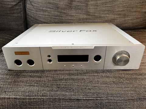 Cen.Grand Silver Fox 9i-906 hörlursförstärkare