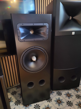 Acoustic Elegance TD12H baselement