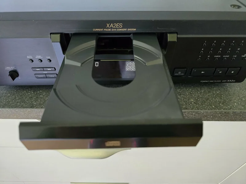 Sony CDP-XA2ES (ES-serien) Sony CDP-XA2ES (ES-serien) - Bild 5 av 10