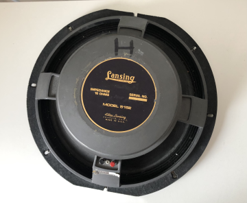 Ett par Altec Lansing 515 E