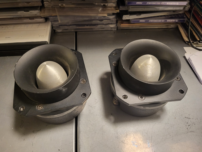 JBL E130 8 OHM + JBL 2402 8 Ohm REA! JBL E130 8 OHM + JBL 2402 8 Ohm REA! - Bild 2 av 4