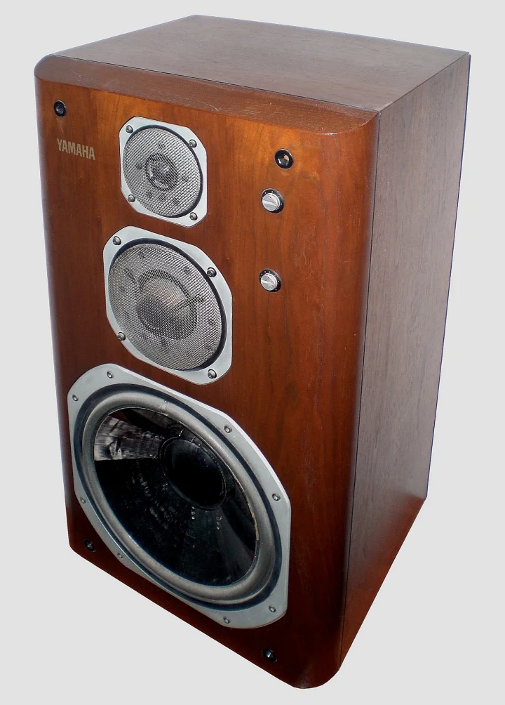 Yamaha NS-2000 Yamaha NS-2000 - Bild 3 av 4