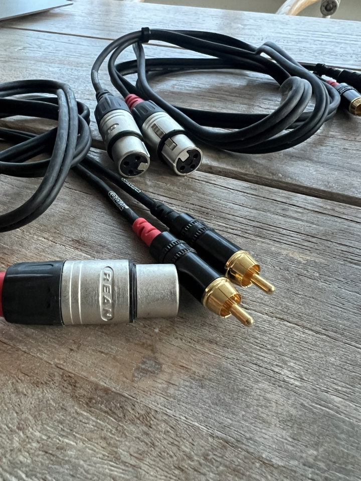 Div kablar (XLR-RCA, RCA subkabel) Prissänkt