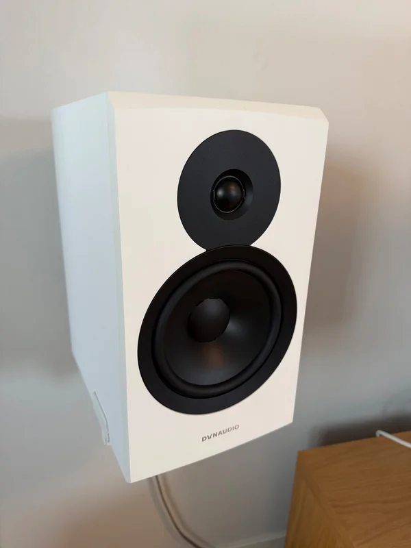 Dynaudio Emit 20 - Bild 2 av 11