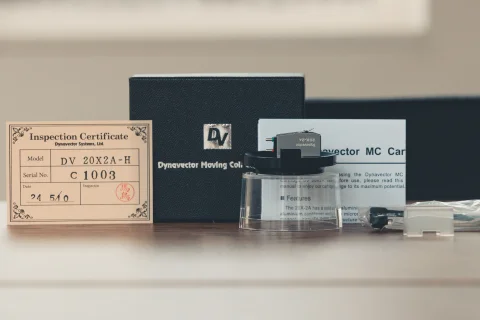 Dynavector DV 20X2A-H (oanvänd) Dynavector DV 20X2A-H (oanvänd)