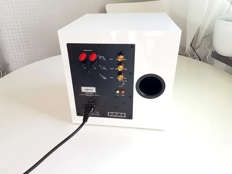 Subwoofer JamoS 260  SUB - Kuva 7 / 9