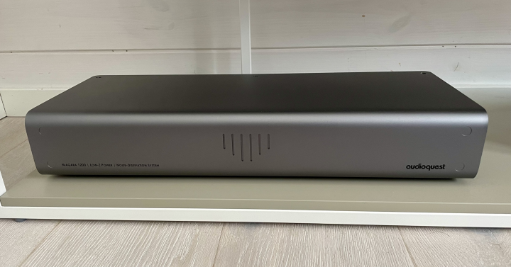 Audioquest Niagara 1200 inkl. NRG-Y3 strömkabel 