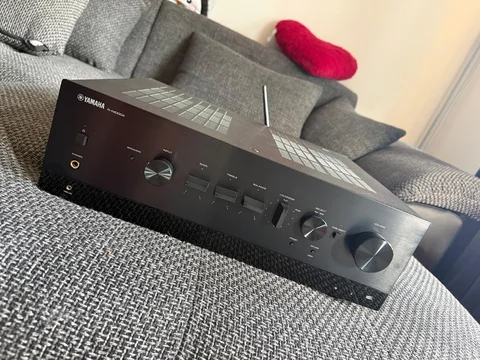 YAMAHA R-N1000A