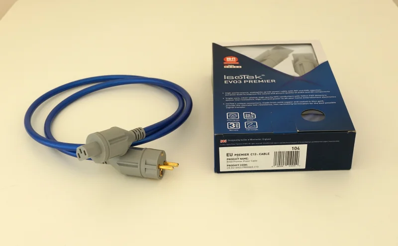 Isotek & Wireworld Isotek & Wireworld - Bild 1 av 3