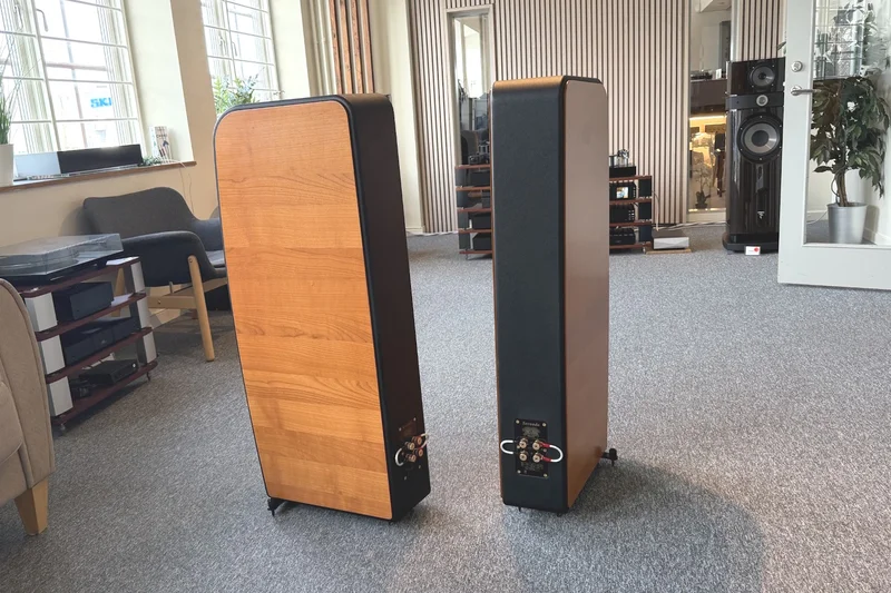 Opera Loudspeakers - Classica Seconda - Begagnade golvh&ouml;gtalare - Bild 3 av 4