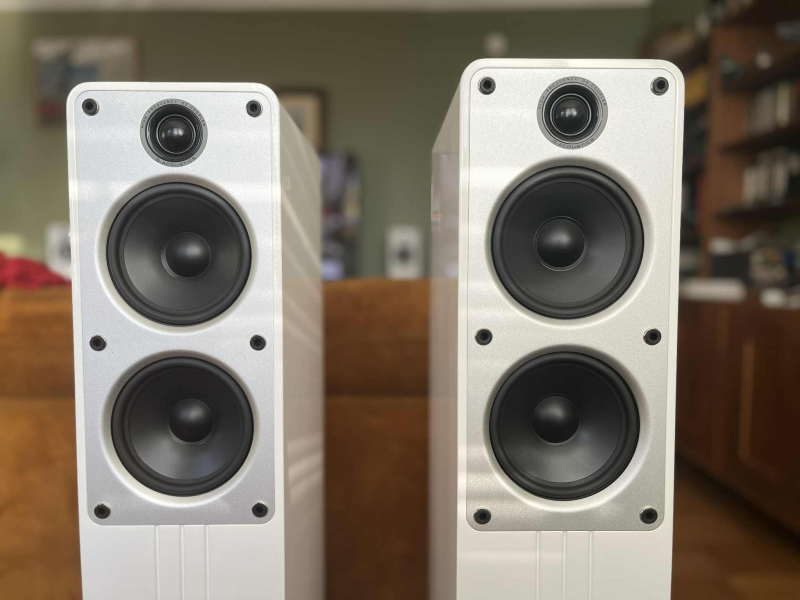 Q Acoustics Concept 40 golvhögtalare - Bild 2 av 3