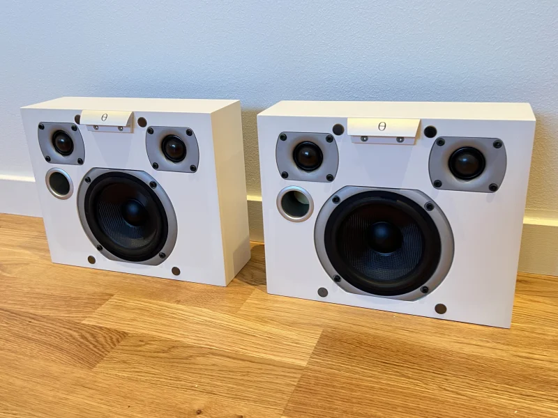 Audiovector KX- On Wall I v&auml;ldigt bra skick - Bild 2 av 4