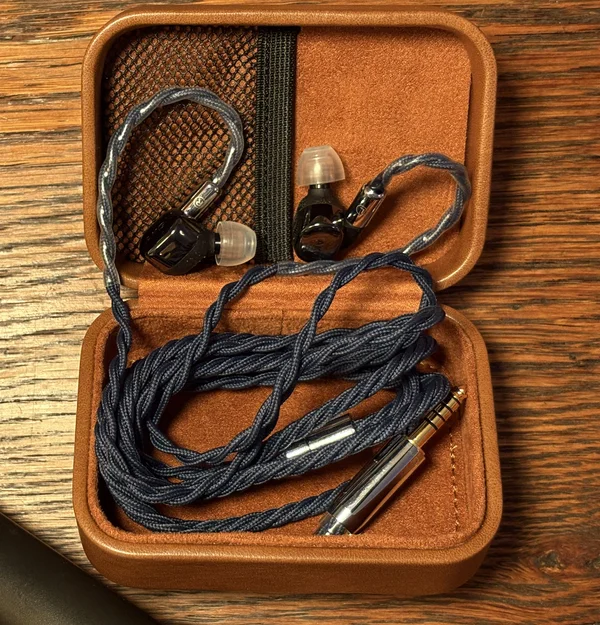Akg n5005 - toppskick - Bild 4 av 4