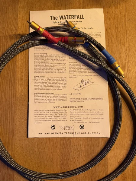 Van den Hul The Waterfall rca - Bild 1 av 1