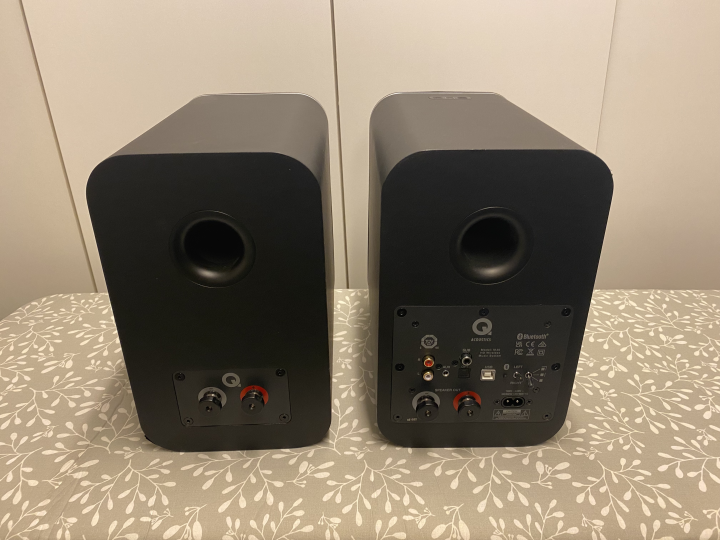 Q Acoustics M20 HD svart