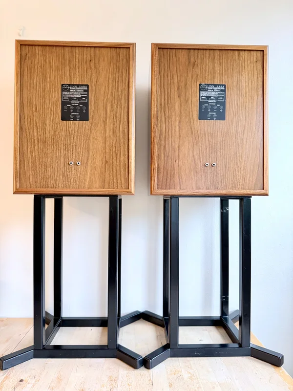Linn Sara Isobarik &ndash; klassiska brittiska hifi-h&ouml;gtalare - Bild 2 av 2
