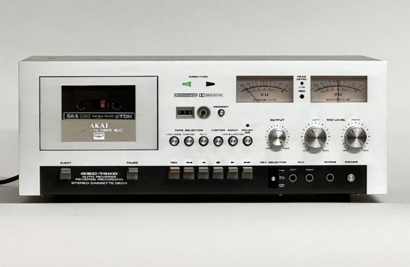 Akai GXC-730 Akai GXC-730 - Bild 1 av 1