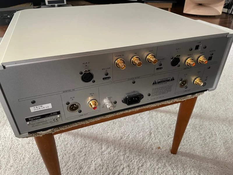 Esoteric D-02X Reference DAC Esoteric D-02X Reference DAC - Bild 4 av 5