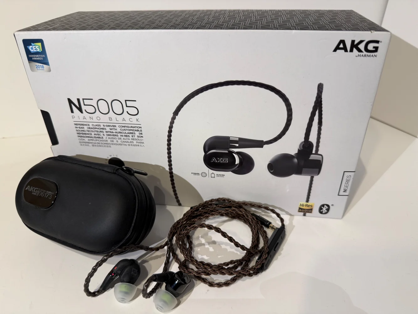 AKG N5005