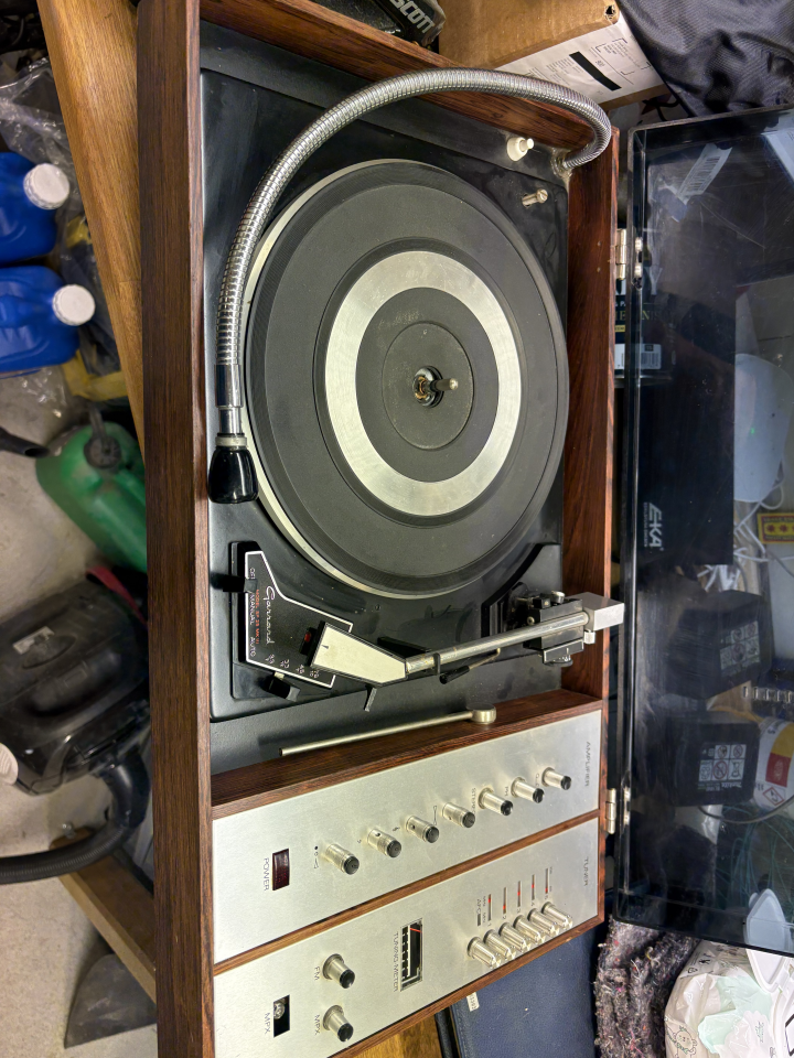 Garrard mod SP 25 MkIII med Rank Arena 2000GT 