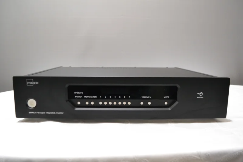 Lyngdorf SDAI-2175 svart - Bild 1 av 1