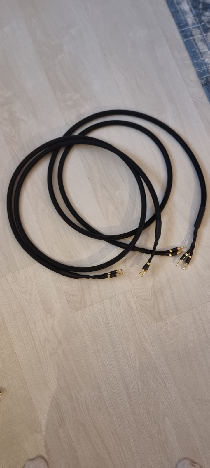 Kinesiska Hi-End Kablar.