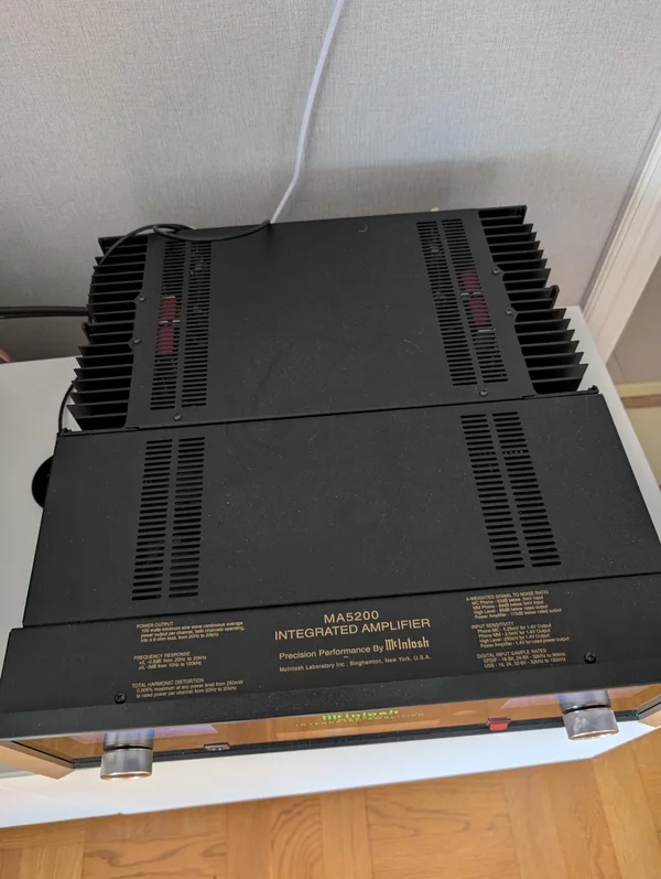 Mcintosh MA5200 - Bild 2 av 3