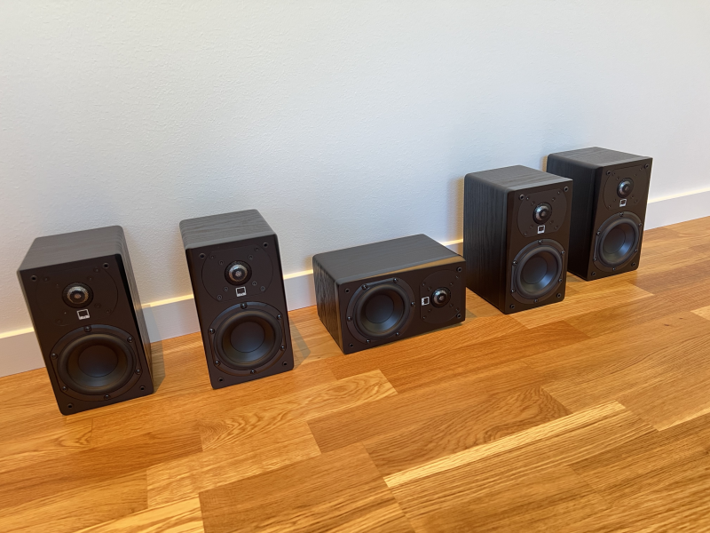 SVS Prime Satellite Speakers I väldigt bra skick - Bild 1 av 4