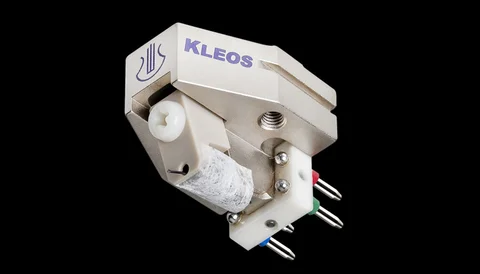 Lyra Kleos | Pickup