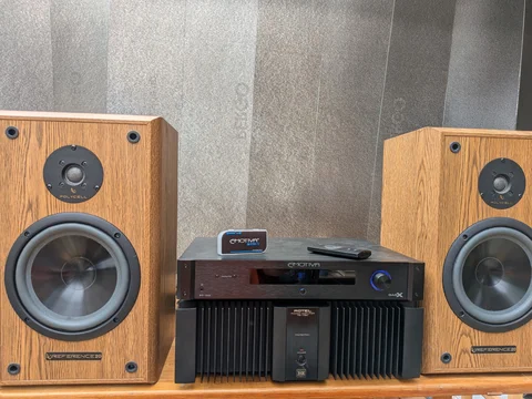 Komplett Hi-Fi-paket: Servat Rotel RB 1080 + Emotiva PT...