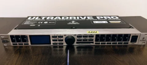 Behringer Ultradrive Pro DCX2496 – Digitalt delningsfil...