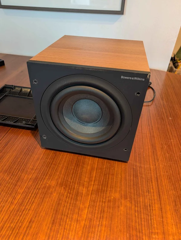 Bowers &amp; Wilkins ASW608 - Bild 1 av 4