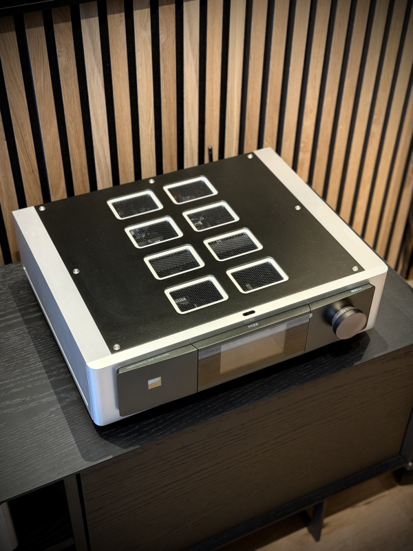 NAD M32 + Bluesound Modul, Komplett i Kartong (Nyskick) - Bild 3 av 7