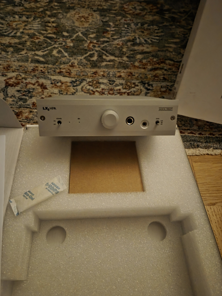 Hörlursförstärkare  - Bild 2 av 2