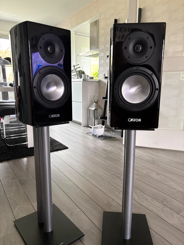 Canton Reference 9 med stativ - Bild 1 av 4