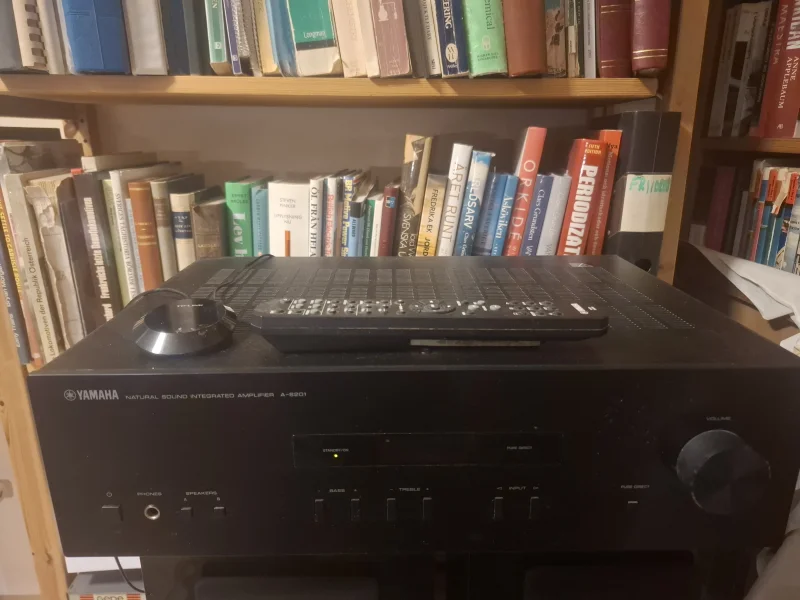 Yamaha A-S201 Yamaha A-S201 - Bild 1 av 2