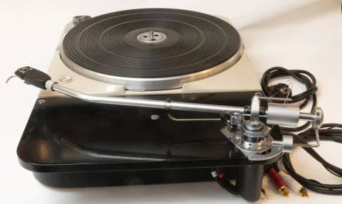 A fully restored Thorens TD-124 mk1, with an early SME 3012 series II