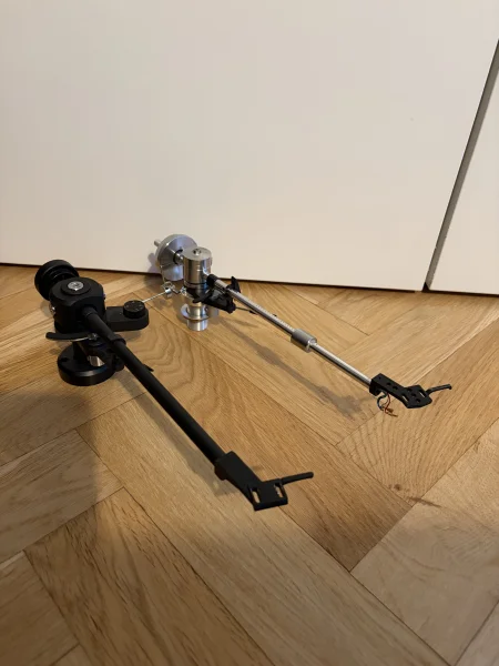 Jelco SA-250 ST och Mayware Formula V Jelco SA-250 ST och Mayware Formula V - Bild 2 av 4