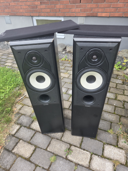 Mission 703  Skänkas 
