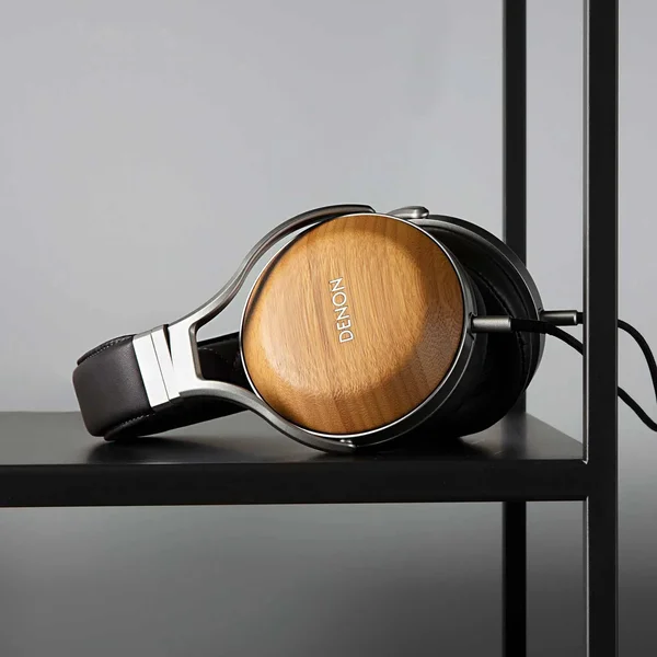 Denon AH-D9200 , Senast modell, Sluten H&ouml;rlur - Bild 1 av 7
